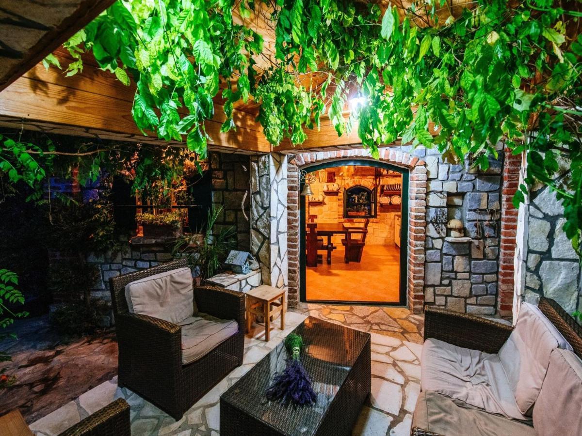 Beautiful Holiday Home With Private Pool, Nice Garden With Relax Area, Taverne Maslenica Extérieur photo